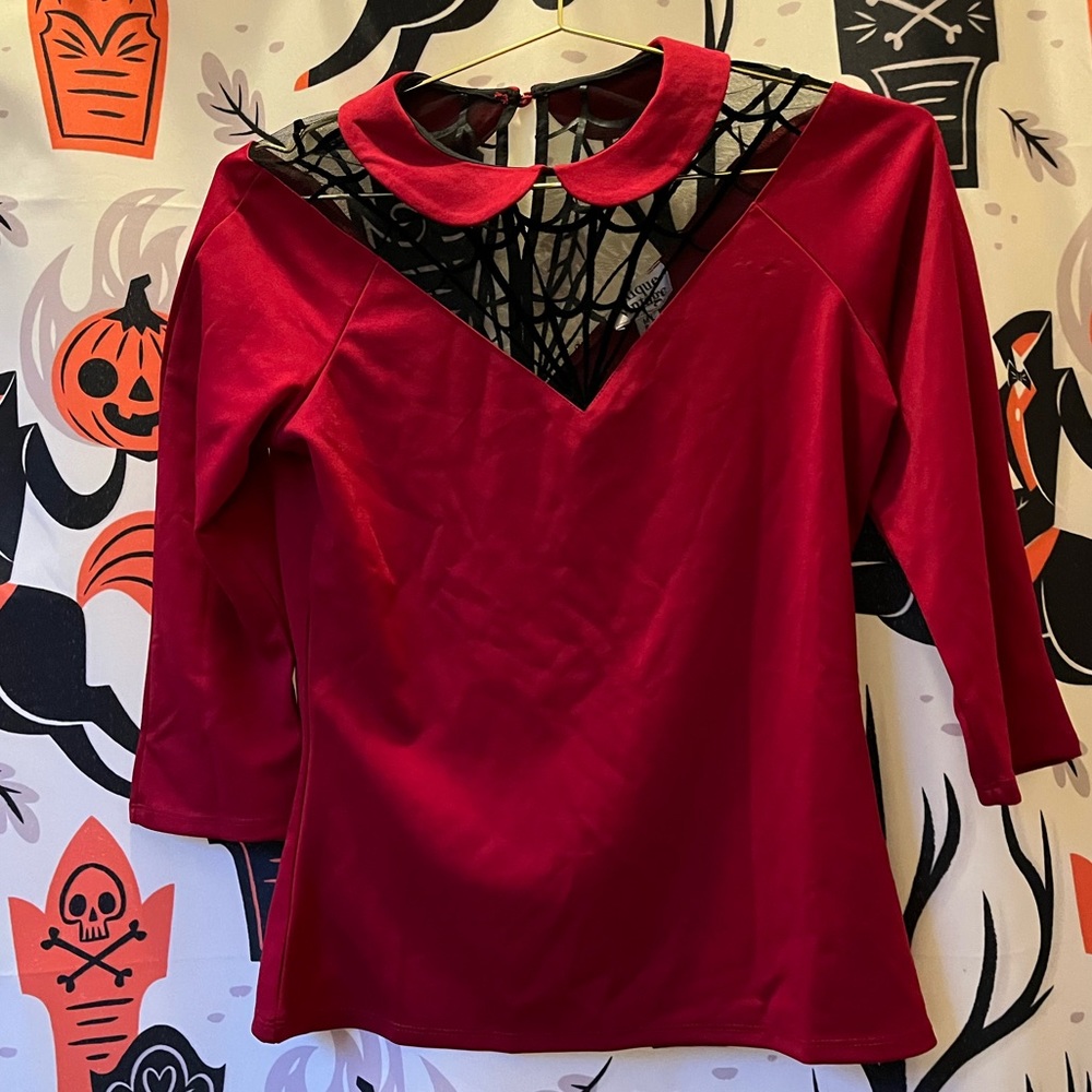 Unique Vintage Burgundy Spiderweb Widow Top NWOT